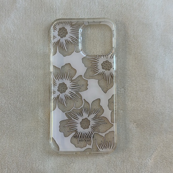 🤍 Kate Spade iPhone Case 🤍 - Picture 2 of 3